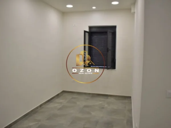 Tirane, shitet dyqan Kati 0, 70 m² 465.000 € (Stadiumi Dinamo)