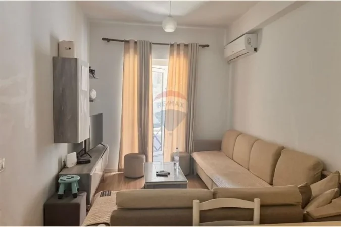 Tirane, jepet me qera 2+1 , 95 m² 500 € (Kompleksi Mangalem, Ali Demi, Tiranë)