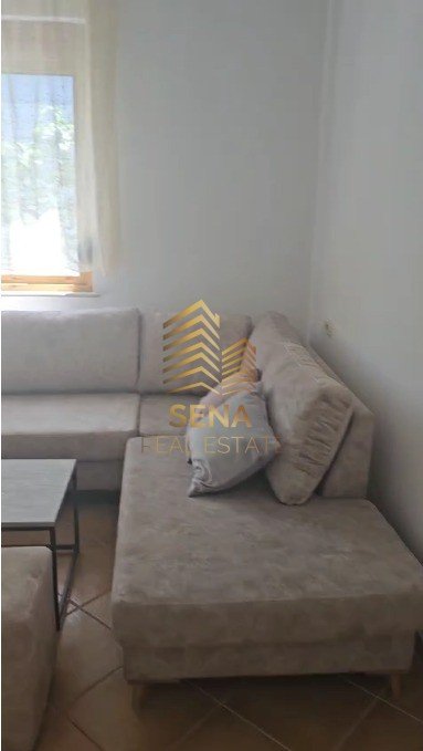 Tirane, jepet me qera shtepi 1+1 Kati 1, 70 m² 400 € (Rruga Dritan Hoxha)