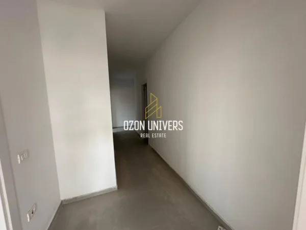 Apartament 2+1 në shitje tek Pazari i Ri!