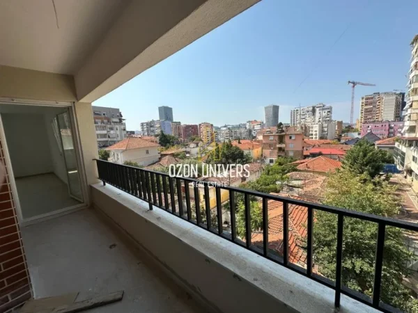 Apartament 2+1 në shitje tek Pazari i Ri!