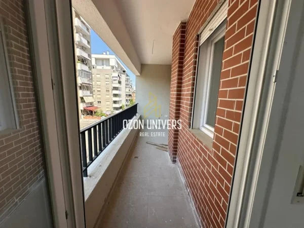 Apartament 2+1 në shitje tek Pazari i Ri!