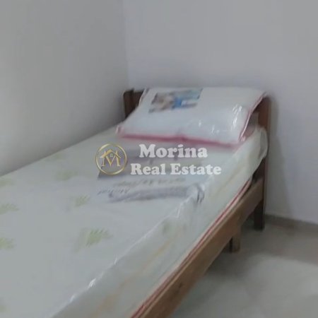 Tirane, jepet me qera garsonier 1+1 Kati 2, 24 m² 200 € (Qyteti Studenti)