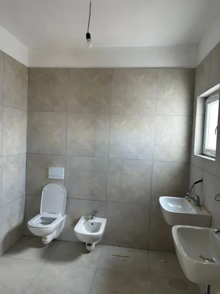 Apartament 2+1+2 me garazh - Kompleksi Bermon, pranë Bulevardit të Ri