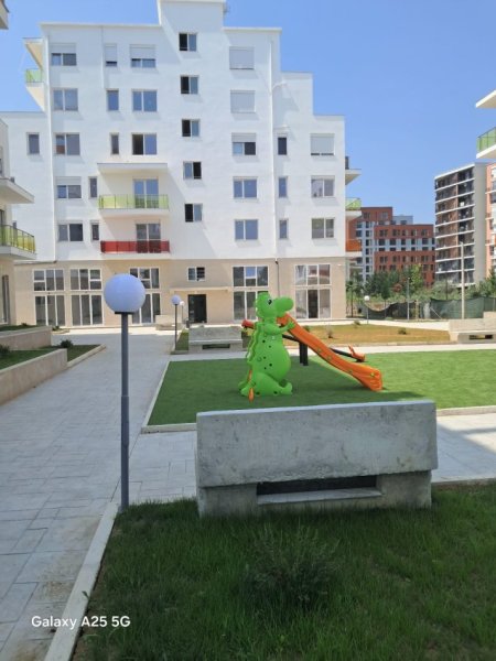 Tirane, jepet me qera apartament 1+1+Ballkon Kati 3, 60 m² 400 € (ASTIR)