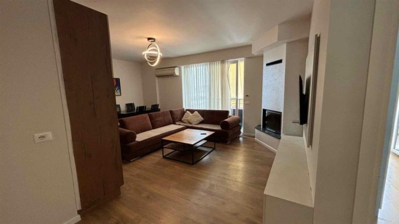 Tirane, jap me qera apartament 2+1+Ballkon , 100 m² (5 Maji, afer Big Market)
