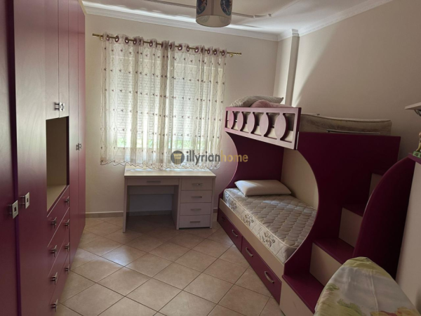 Tirane, jepet me qera apartament 3+1+Ballkon Kati 1, 99 m² 600 € 