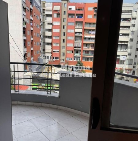 Tirane, jepet me qera apartament 1+1 Kati 3, 60 m² 480 € (Astir)