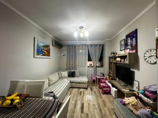 Tirane, shitet apartament 1+1+Ballkon Kati 3, 65 m² 91.000 € (Astir)