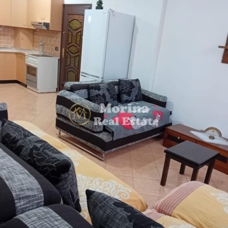 Tirane, jepet me qera apartament 2+1 Kati 1, 95 m² 400 € (Don Bosko)