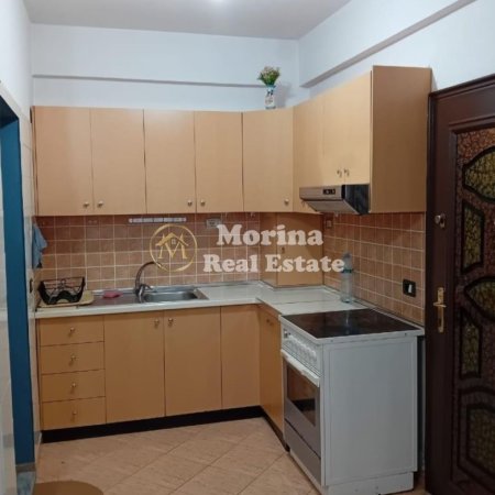 Tirane, jepet me qera apartament 2+1 Kati 1, 95 m² 400 € (Don Bosko)
