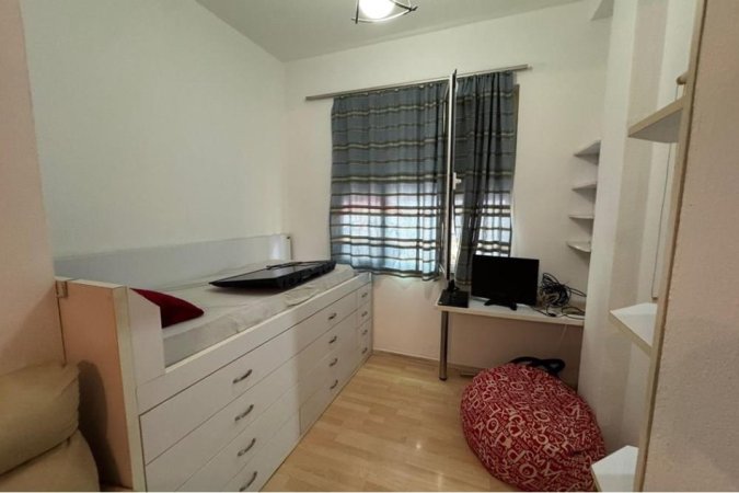 Tirane, jepet me qera apartament 1+1 Kati 2, 64 m² 700 € 