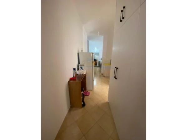 Durres, jepet me qera apartament 2+1 Kati 3, 100 m² 400 € (PLAZH ILIRIA)