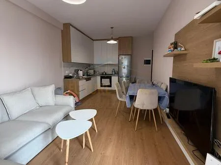 Tirane, shitet apartament 2+1+Ballkon Kati 8, 85 m² 118.000 € (QTU, Univers City)