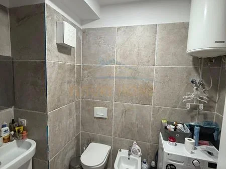 Tirane, shitet apartament 2+1+Ballkon Kati 8, 85 m² 118.000 € (QTU, Univers City)