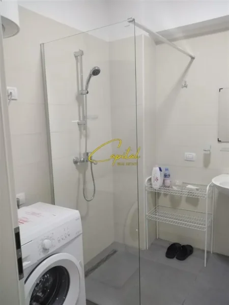 Tirane, jepet me qera apartament 2+1 Kati 2, 93 m² 600 € (21 DHJETORI)