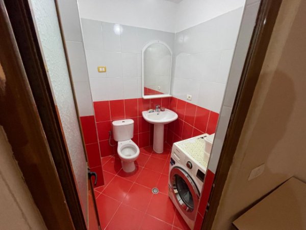 Tirane, jepet me qera apartament 2+1 Kati 2, 100 m² 600 € (Don Bosko)