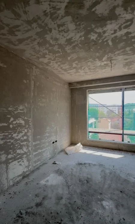 Shitet Apartament 1+1 prane Rruges se Elbasanit, Tiranë