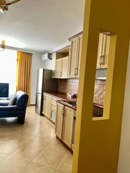 Tirane, jepet me qera apartament 2+1 Kati 8, 78 m² 750 € (Qender, Tirane)