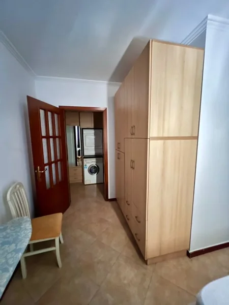Tirane, jepet me qera apartament 2+1 Kati 8, 78 m² 750 € (Qender, Tirane)