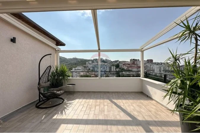 Tirane, shitet apartament 3+1+Ballkon , 197 m² 440.000 € 