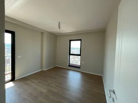 Tirane, jepet me qera zyre Kati 17, 160 m² 2.000 € (Rruga e Kavajes)
