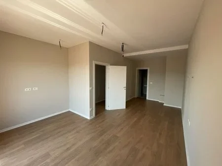 Tirane, jepet me qera zyre Kati 17, 160 m² 2.000 € (Rruga e Kavajes)