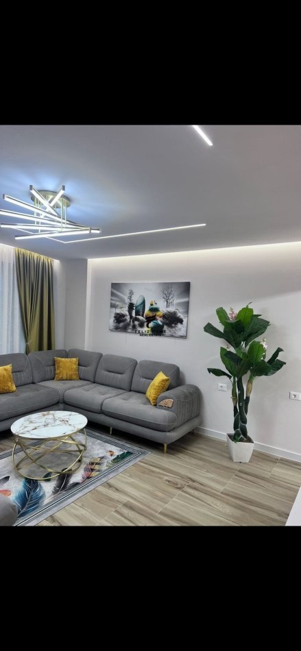 Tirane, jepet me qera apartament 1+1 Kati 5, 70 m² 600 € (UNIVERSITETI ALDENT)