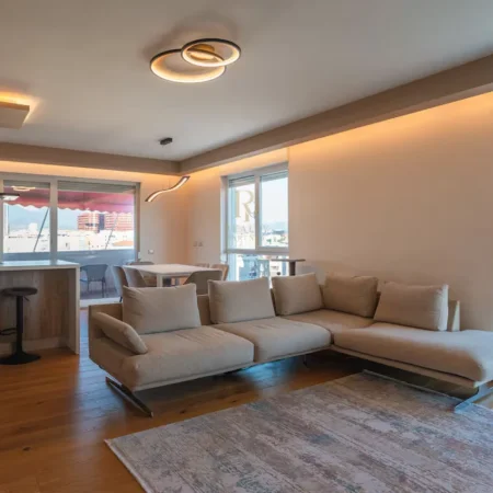 Tirane, shitet apartament 3+1+Ballkon Kati 9, 140 m² 360.000 € (21 Dhjetori)