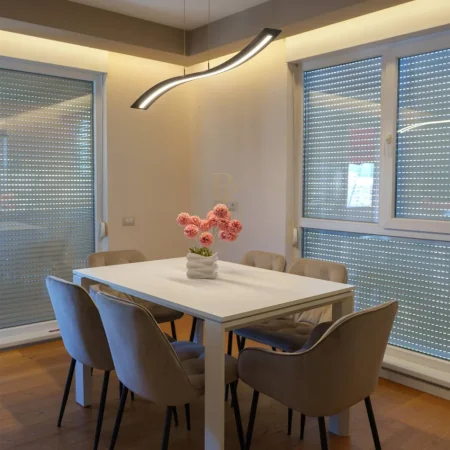 Tirane, shitet apartament 3+1+Ballkon Kati 9, 140 m² 360.000 € (21 Dhjetori)