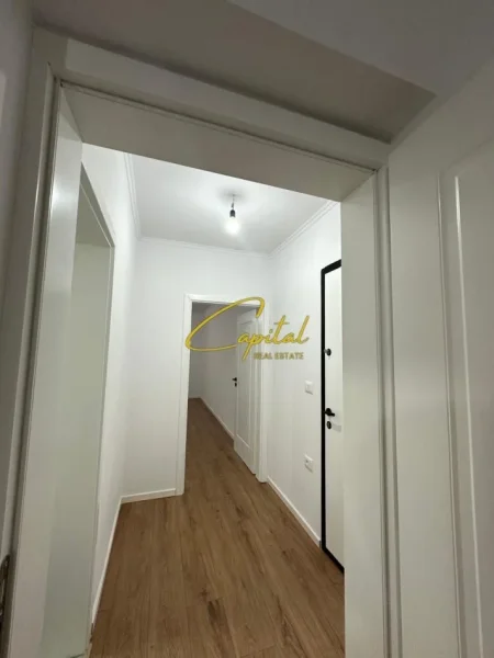 Tirane, shitet apartament 1+1 Kati 3, 55 m² 153.000 € (BULEVARDI ZOGU 1)