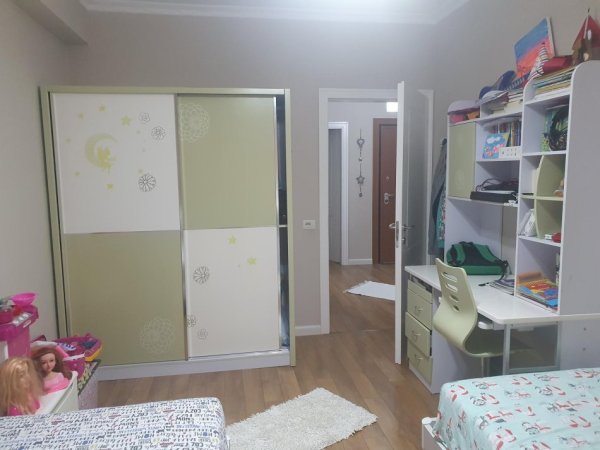 Tirane, jepet me qera apartament 2+1 Kati 5, 101 m² 550 € (Astir)