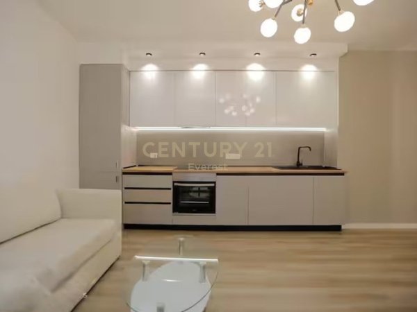 Tirane, jepet me qera apartament 2+1 Kati 2, 85 m² 750 € (Sheshi Willson)