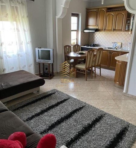 Tirane, jepet me qera apartament 2+1 Kati 3, 92 m² 400 € (Rruga Turhan Pashe Permeti)