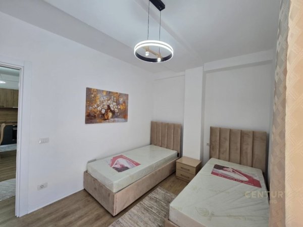 Tirane, jepet me qera apartament 2+1 Kati 5, 84 m² 550 € (TEG)