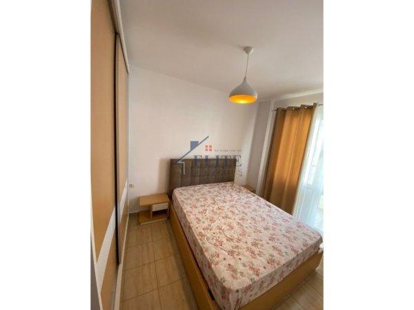 Tirane, jepet me qera apartament 2+1 Kati 4, 100 m² 600 € (Selite)