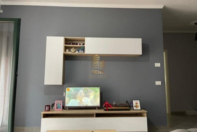 Tirane, jepet me qera apartament 1+1+Ballkon Kati 3, 78 m² 500 € (Kompleksi Green City)