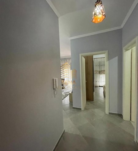 Tirane, jepet me qera apartament 1+1+Ballkon Kati 3, 78 m² 500 € (Kompleksi Green City)