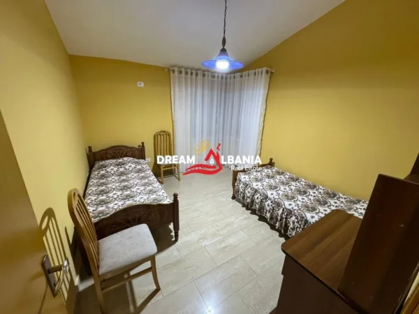 Tirane, jepet me qera apartament 2+1 , 100 m² 550 € (ne Rr e Dibres, prane Medreses)