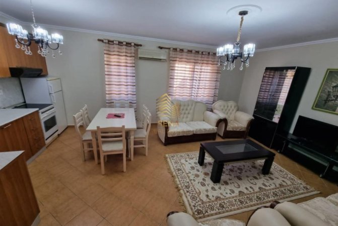 Tirane, jepet me qera apartament 2+1 Kati 2, 100 m² 550 € (Rruga Isuf Elezi)