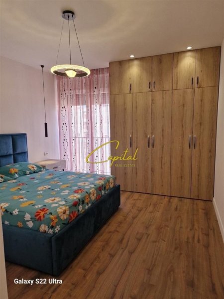 Tirane, jepet me qera apartament 1+1 Kati 8, 70 m² 450 € (ASTIR)