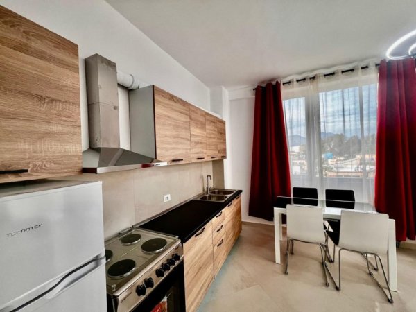 Tirane, jepet me qera apartament 1+1+Ballkon Kati 3, 67 m² 450 € (Astir)