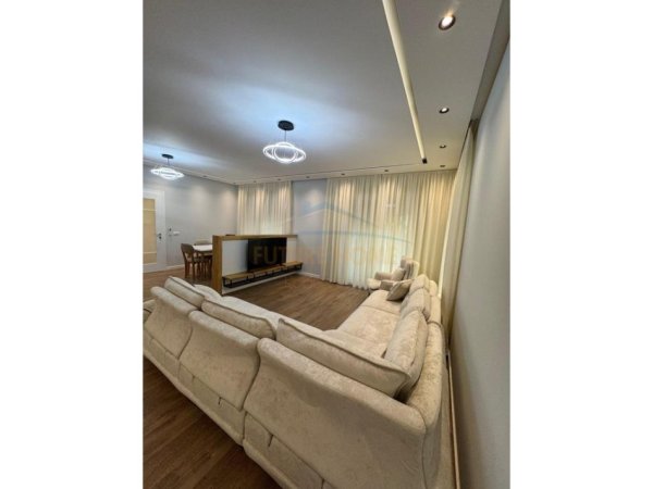 Tirane, jepet me qera apartament 2 Katshe Kati 0, 107 m² , 900 €