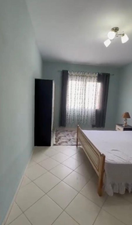 jepet me qera apartament 2+1 , 106 m² 500 € (Astir)