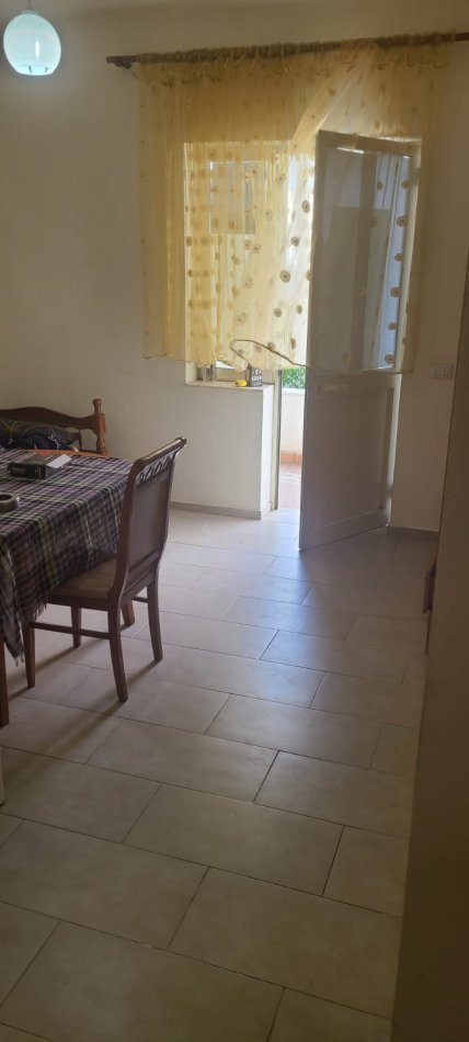 Tirane, jepet me qera apartament 1+1 Kati 2, 50 m² 260 € (Ali Demi)