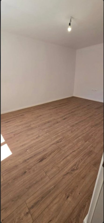 Tirane, shitet apartament 1+1 Kati 2, 53 m² 110.000 € (21 Dhjetori)