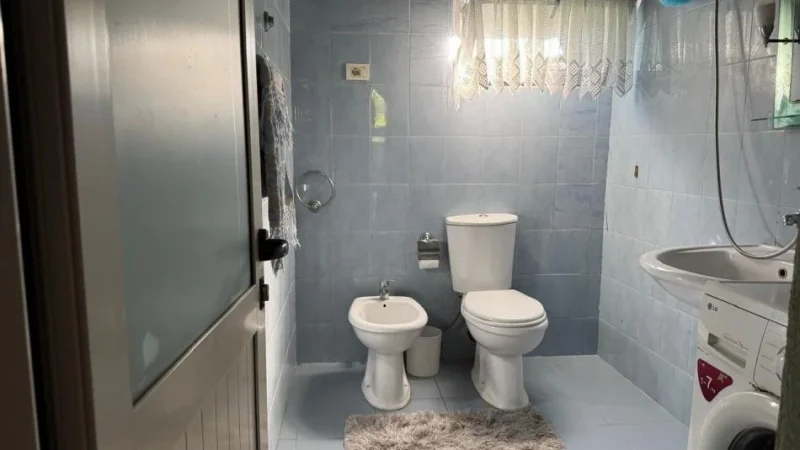 Tirane, jepet me qera apartament 1+1 Kati 0, 44 m² 450 € (Zogu i Zi)