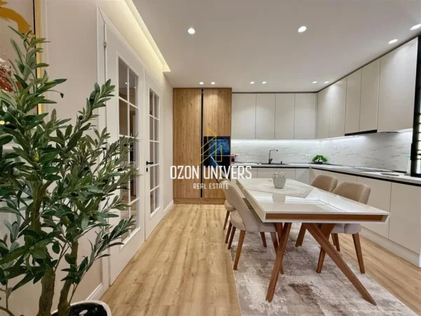 Apartament modern 2+1+2 për shitje tek Rruga Xhanfize Keko!