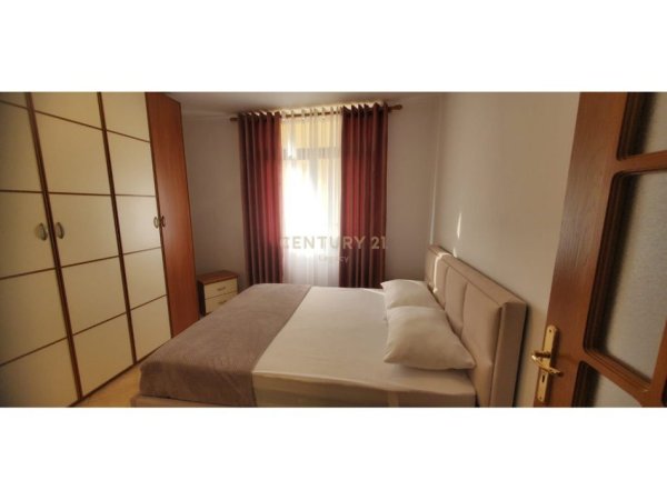 Tirane, jepet me qera apartament 2+1 Kati 8, 78 m² 750 € (Qrnder)