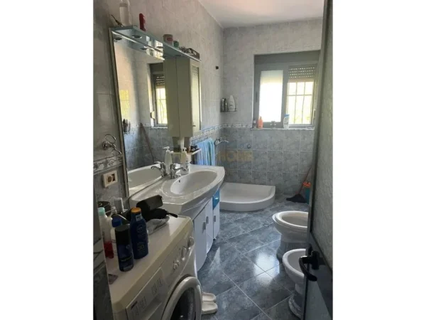 0683487469 Tirane, shitet apartament 1+1 Kati 3, 54 m² 107.000 € (AliDemi , Prane Shkolles 1 Maji)